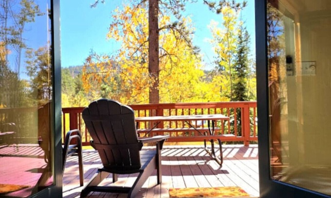 Lead Cabin | Spacious Cabin-Terry Peak-Hot Tub-ATV Trails-Ski