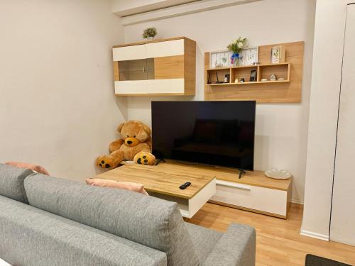 Landstrasse Apartment | Spacious Central Stone Apartment