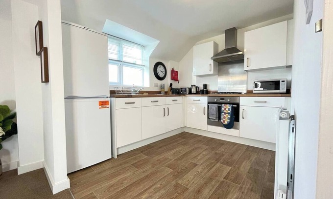 Selly Oak Apartment | Spacious Chic Urban Retreat in Birmingham