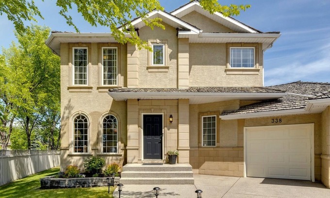 Southeast Calgary House | Spacious,Clean Estate 5 BD Home THE POINT IN DOUGLASDALE