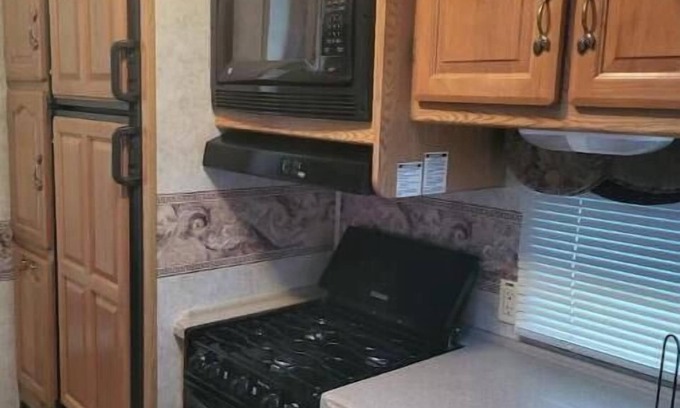 Port Malabar Apartment | Spacious Clean RV Camper