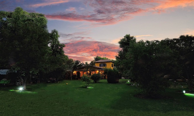 Pirque House | Spacious Colonial Villa near Concha y Toro