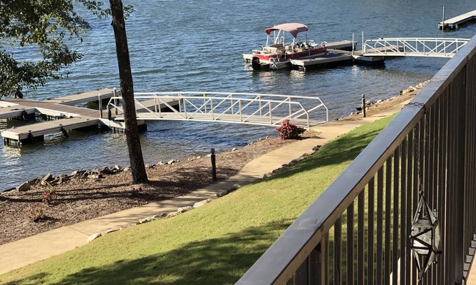 Dadeville Condo | Spacious Condo at Lake Martin, AL