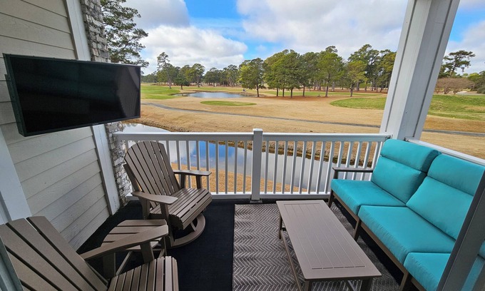 Central Myrtle Beach Condo | Spacious Condo on the 4th Hole of Pine Hills Golf Course
