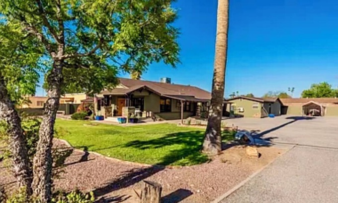 Escobedo Historic District House | Spacious Contemporary Bungalow in Historic Mesa