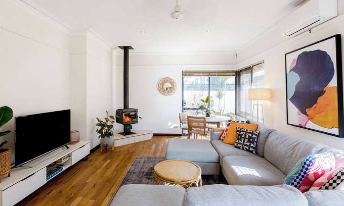 Margaret River Villa | Spacious & Cosy- Spa Villa 715 Margaret River Town- Home Away From Home