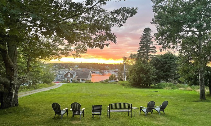 Bass Harbor House | Spacious Cottage Overlooking Bass Harbor with Sweeping Front Lawn