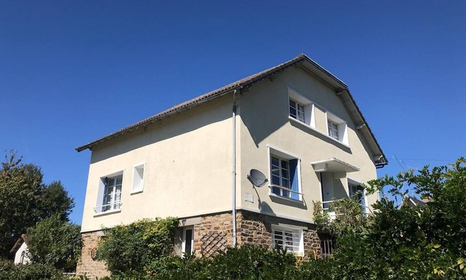 Jumilhac-le-Grand House | Spacious country house with private pool and enclosed garden
