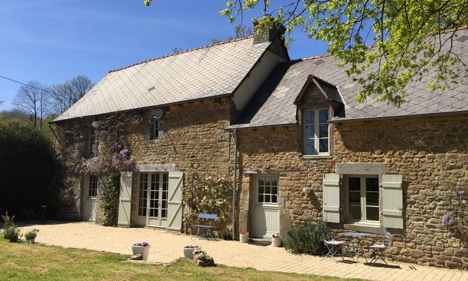 Meneac Other | Spacious country retreat in a rural setting with 7.5 acre private wood