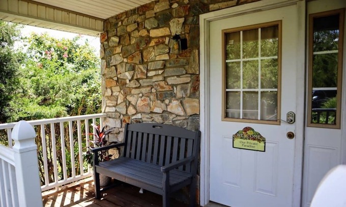 Callands-Gretna House | Spacious Countryside Cabin w/Hot Tub and Firepit