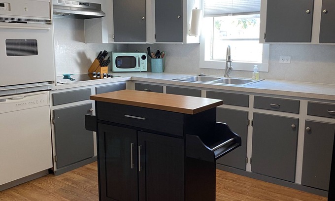 Sulphur House | Spacious, cozy home in quiet neighborhood.