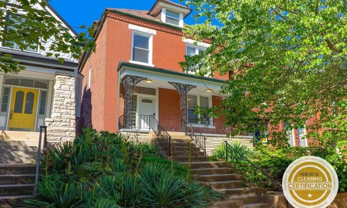 St. Louis House | Spacious & Cozy St. Louis Gem/ABODEbucks