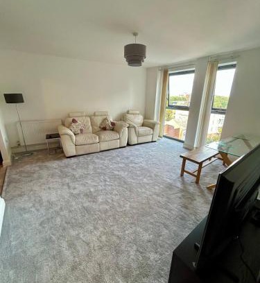 Selhurst Apartment | Spacious Croydon Flat