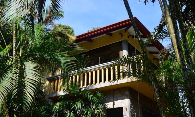 El Cerro Condo | Spacious Deluxe Apt with Refreshing Pool & Tropical Gardens