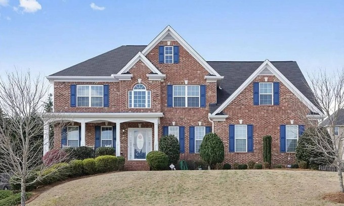Douglasville House | Spacious Executive 4-bedroom home in quaint Douglasville