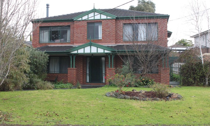 Chirnside Park House | Spacious family home at the gateway to the Yarra Valley & Dandenong Ranges
