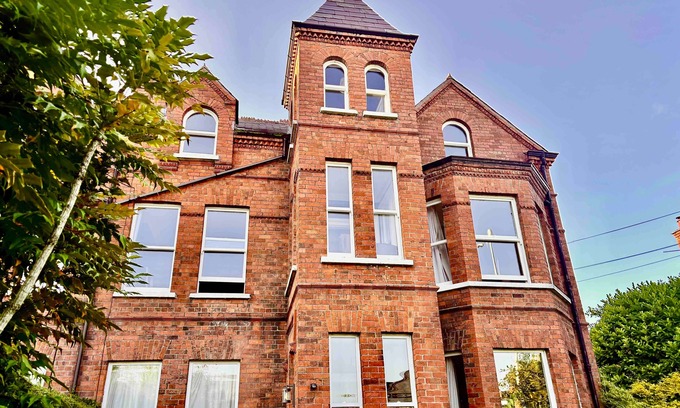 Belfast House | Spacious family-friendly & pet-friendly Victorian home in bustling east Belfast