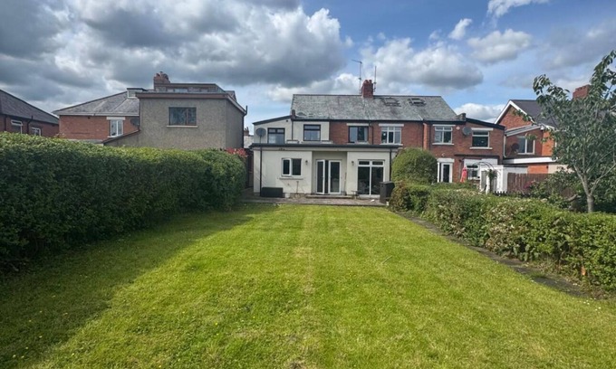 Belfast House | ☘️Spacious Family Home in Belfast