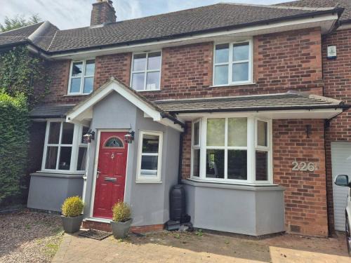 Lichfield House | Spacious family home in Lichfield