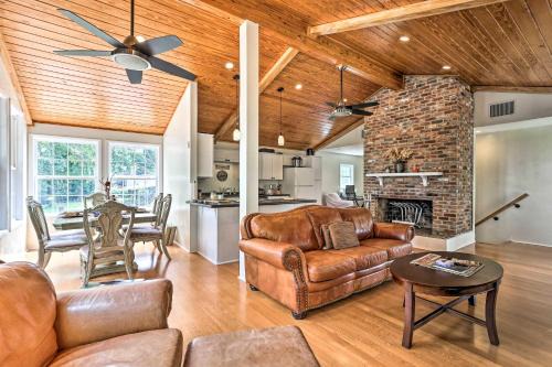 Calhoun County House | Spacious Family Home on Lake Marion with Boat Ramp!
