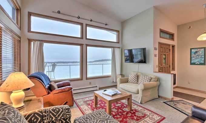 Huffman - O' Malley House | Spacious Family Home w/Deck + Million-Dollar View