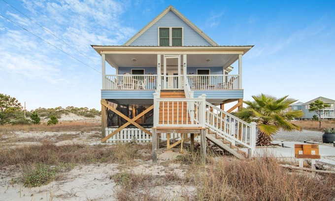 Fort Morgan House | Spacious Family House Near the Beach & hot tub