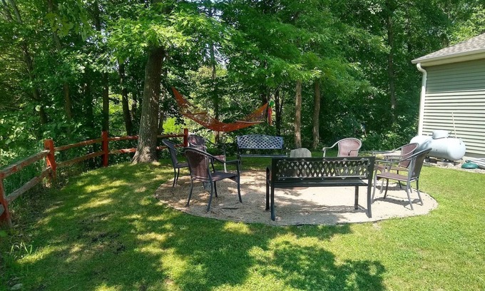 Dassel House | Spacious Family Place with Game Room, Great Fishing & Sunsets + a Nearby Winery
