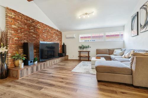 Oak Park House | Spacious Family Retreat in the heart of San Diego
