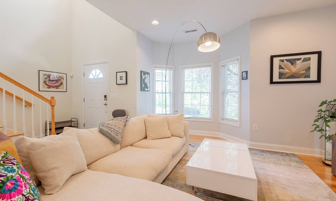 Christiansburg House | Spacious family home with 3 bedrooms, full kitchen, workspaces & spa-style bath in quiet area.