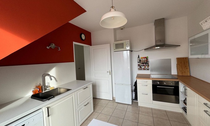 Saint-Jean Apartment | Spacious flat with terrace