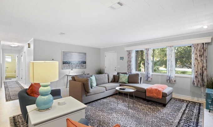 Shipyard Plantation House | Spacious Forest Beach House - walk to Beach, Coligny Plaza, Celebration Park !