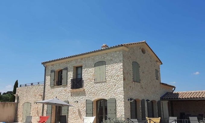 La Calmette Other | Spacious, comfortable stone farmhouse with swimming pool for 8 people in Uzès