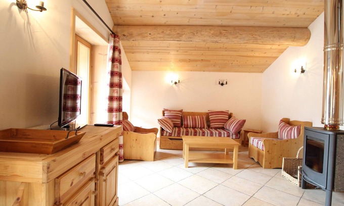 Val Cenis Apartment | Spacious 10-Person Duplex Apartment in Heart of Lanslebourg, Val-Cenis