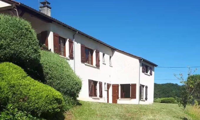 Saint-Michel-Loubejou House | Spacious gîte with swimming pool for 5 people