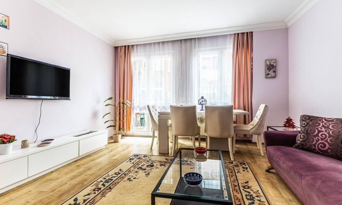 Maltepe Apartment | Spacious Furnished Classy Flat in Maltepe