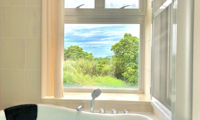 Yonashiroteruma House | Spacious garden Pet friendly Designer house for /Uruma Okinawa