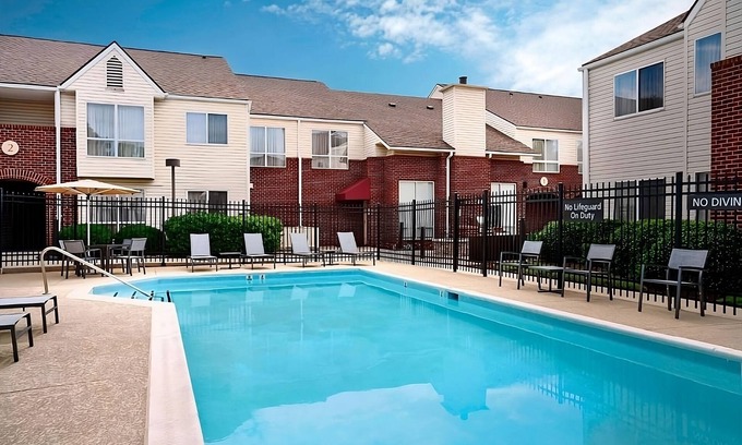 Parole House | Spacious Good-Value Accommodation! w/Outdoor Pool, Pet-Friendly, Free Parking