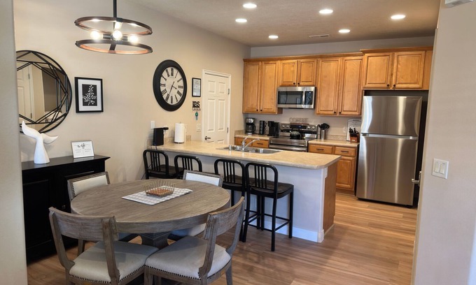 Mesquite Condo | Spacious Ground Floor 2B/2FB Condo + 2 Car Garage