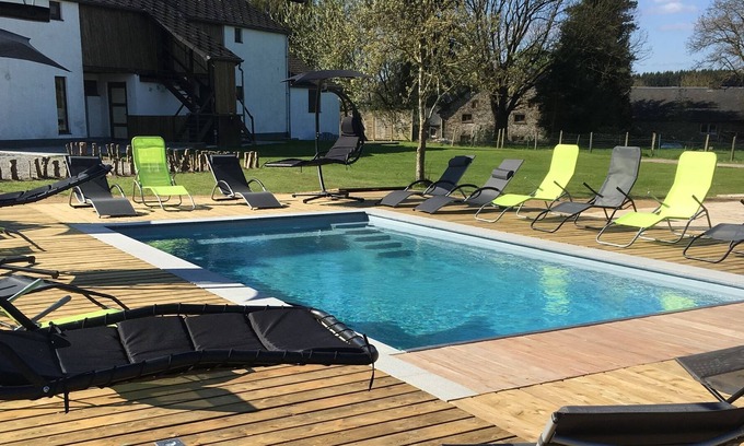 Beausaint House | Spacious Holiday Home La Roche-en-Ardenne withPool