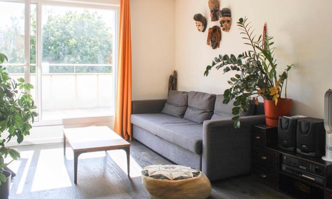 La Courneuve Apartment | Spacious haven of peace with beautiful decoration