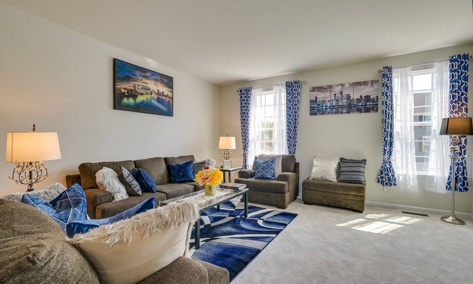 Potomac House | Spacious Hedgesville Retreat ~ 5 Mi to Golf Course