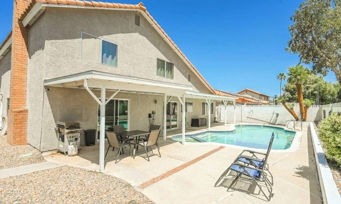 Green Valley North House | Spacious Henderson Hidden Gem!
