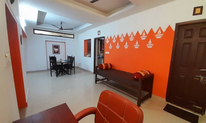 Mylapore Tiruvallikk Villa | Spacious, Heritage 1-bedroom apartment in Alwarpet, Chennai