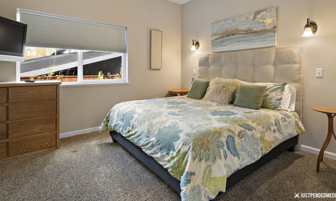 Big Lake Apartment | Spacious Hideaway Apartment with Lake access