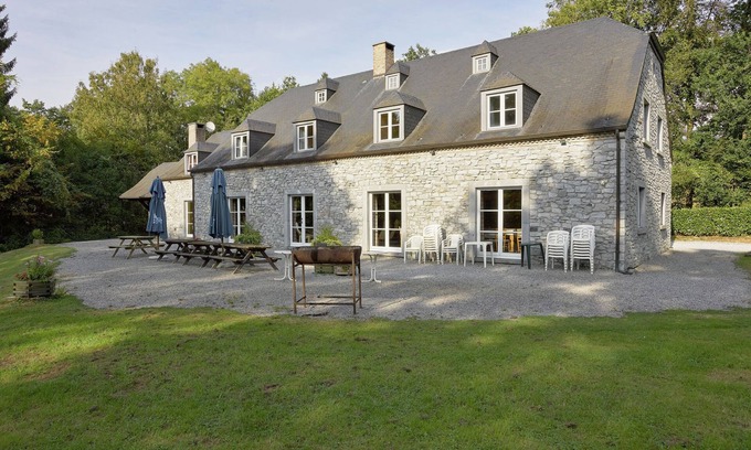 Sosoye House | Spacious Holiday Home in Anhée Belgium