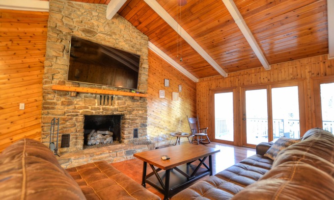 Almond House | Spacious home…Hot Tub…game room…Pet Friendly.WIFI