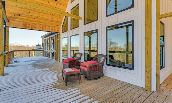 Clarkson Cottage | Spacious Home in Paradise Grove Nolin Lake!