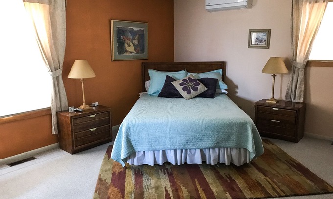 Santa Fe House | Spacious Home in the Museum Neighborhood, within minutes to Santa Fe Plaza.