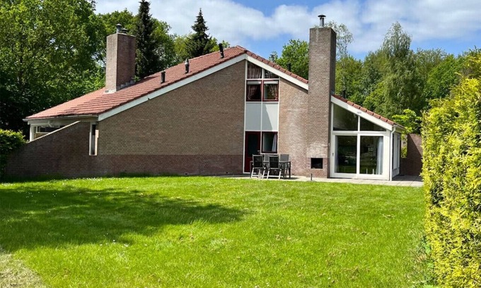 Zwiggelte House | Spacious home in Zwiggelte