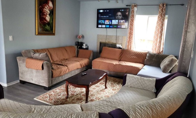 Inglewood House | Spacious Home Near LAX